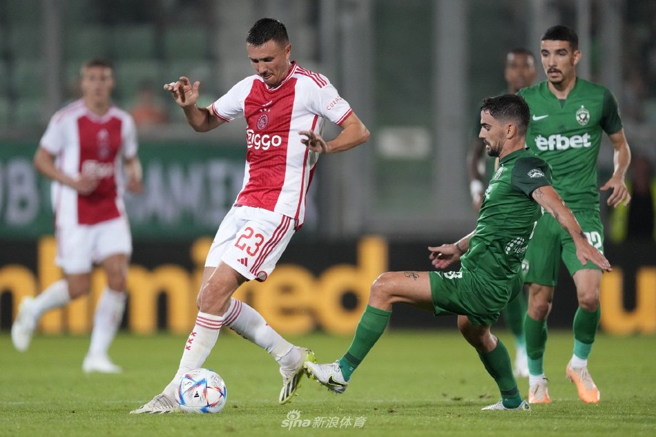 还通过长传 还通过长传