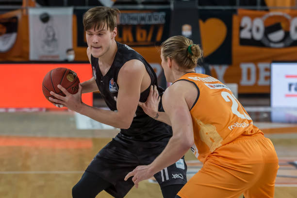 攻守平衡型 攻守平衡型