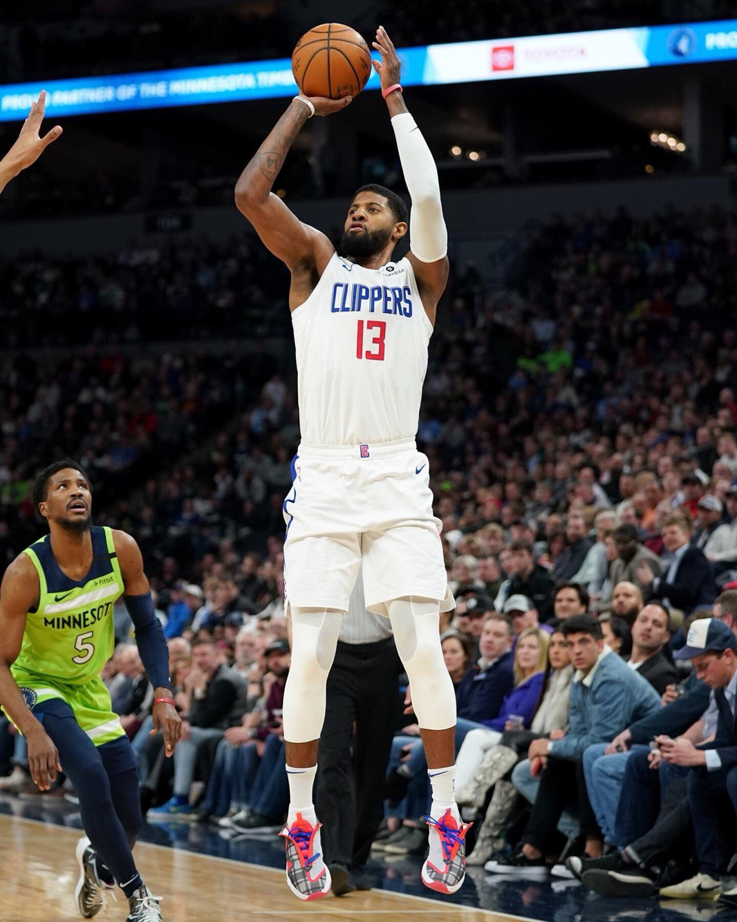 中脱颖而出 中脱颖而出