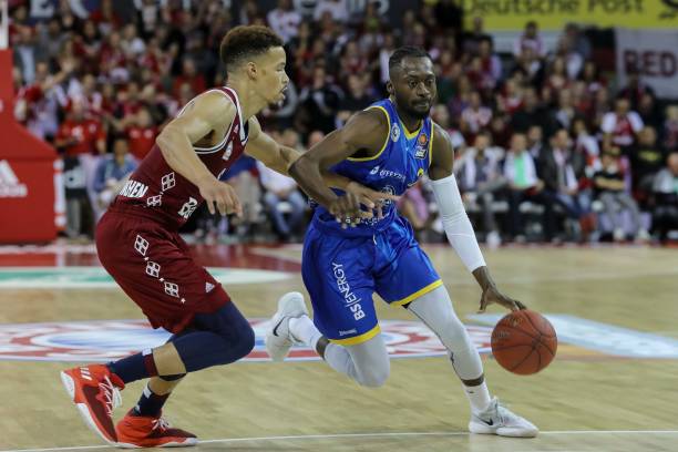 完成续约 完成续约